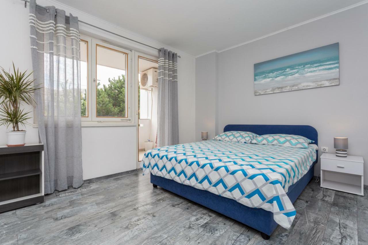 Studio Apartments Gilda Baška Exterior foto
