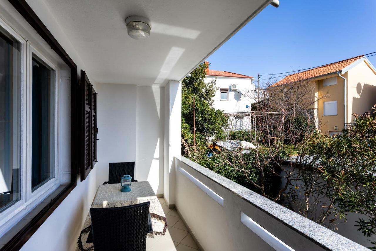 Studio Apartments Gilda Baška Exterior foto