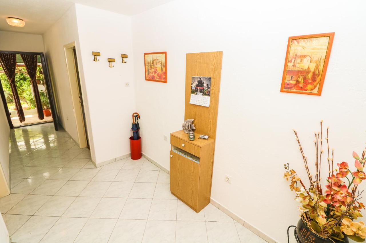 Studio Apartments Gilda Baška Exterior foto